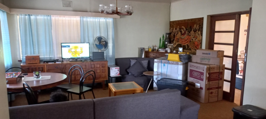 To Let 3 Bedroom Property for Rent in Lansdowne Western Cape
